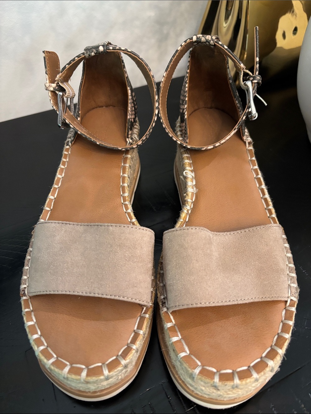 Universal Thread shoes - Picture 5 of 5